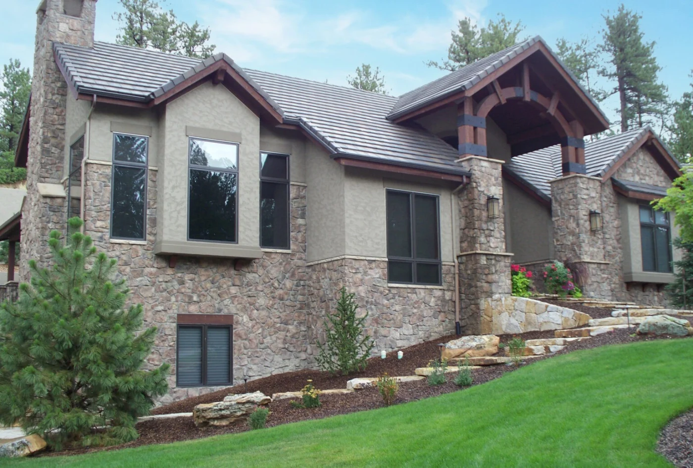 Peakview Windows Colorado Springs Acrylic Stucco Sunset Stone Manufactured Stone Veneer Gallery Image 3 Ledge Moss Stone Luxury Home Example